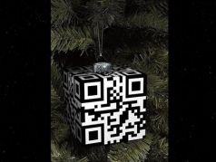 QR-код - елочная игрушка. Иллюстрация: facebook.com